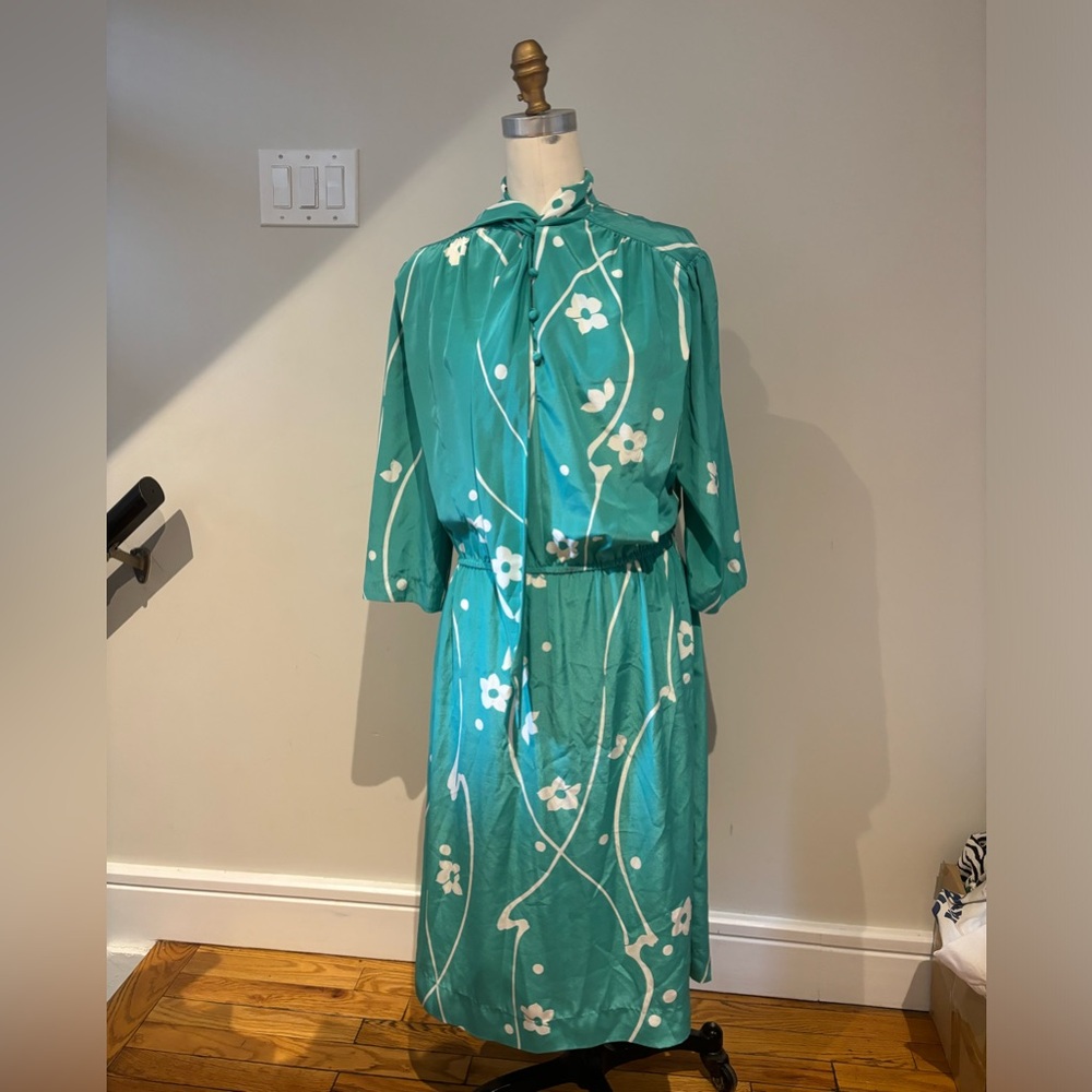 Vintage button up 60s dress
